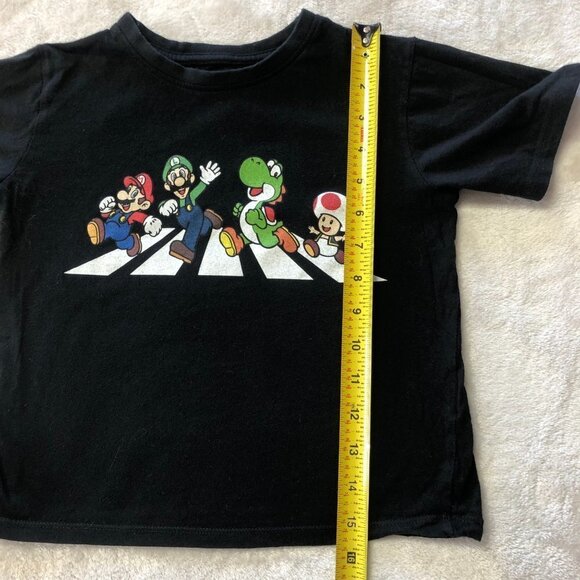 SUPER Mario Youth Black T-Shirt Size Small (6) - Picture 6 of 6